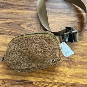 Brown Sherpa lululemon everywhere belt bag